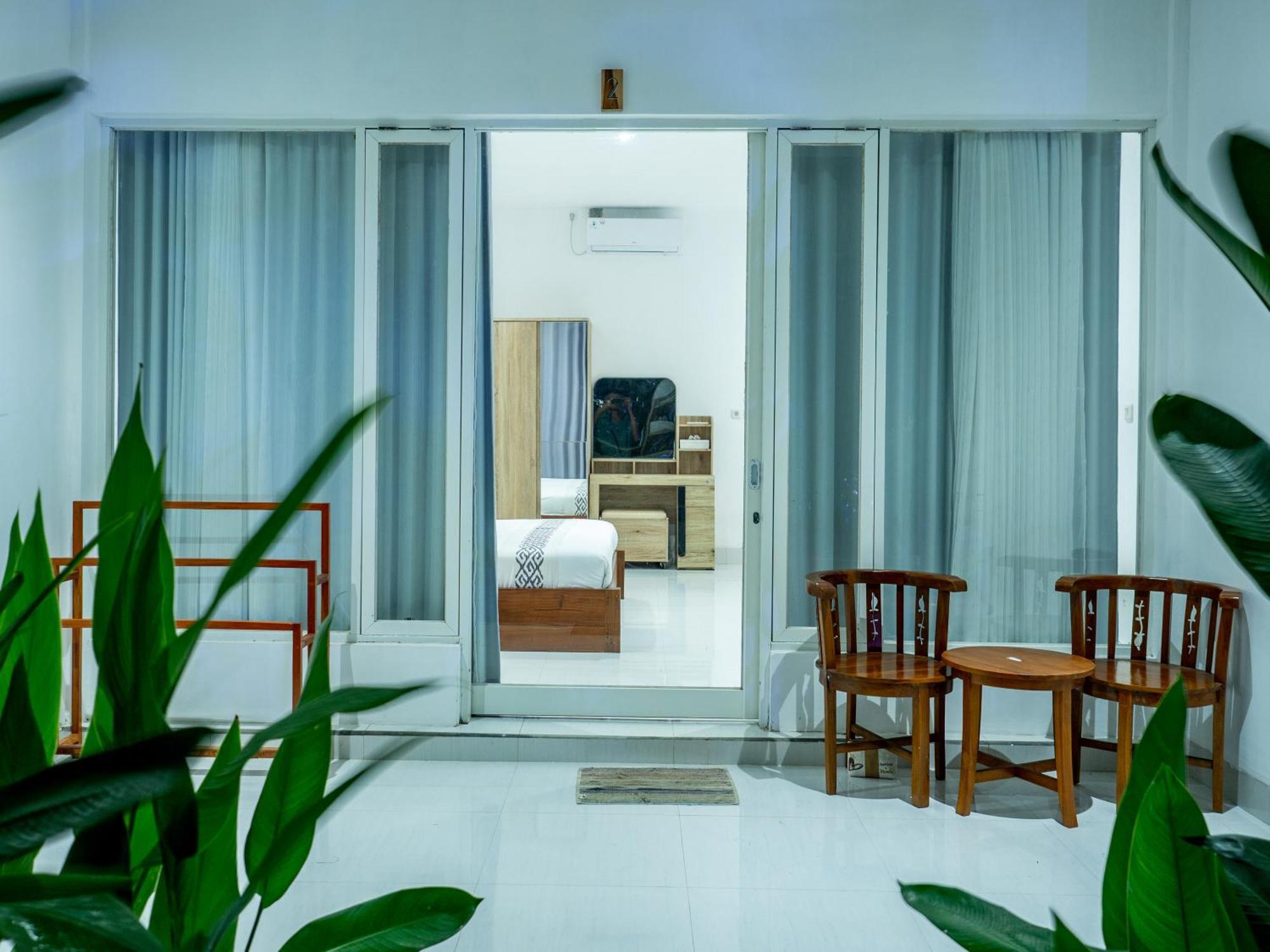 Turtle House Lombok Hotel Kuta  Exterior photo