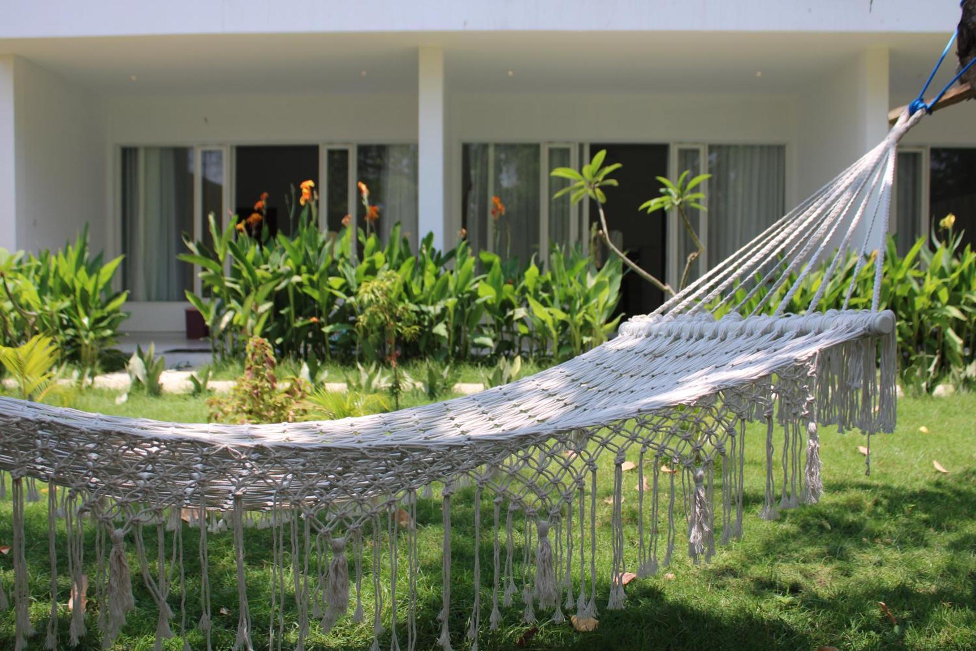 Turtle House Lombok Hotel Kuta  Exterior photo